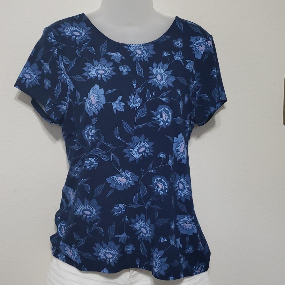 Carve Designs Layla Top: Navy Haku
